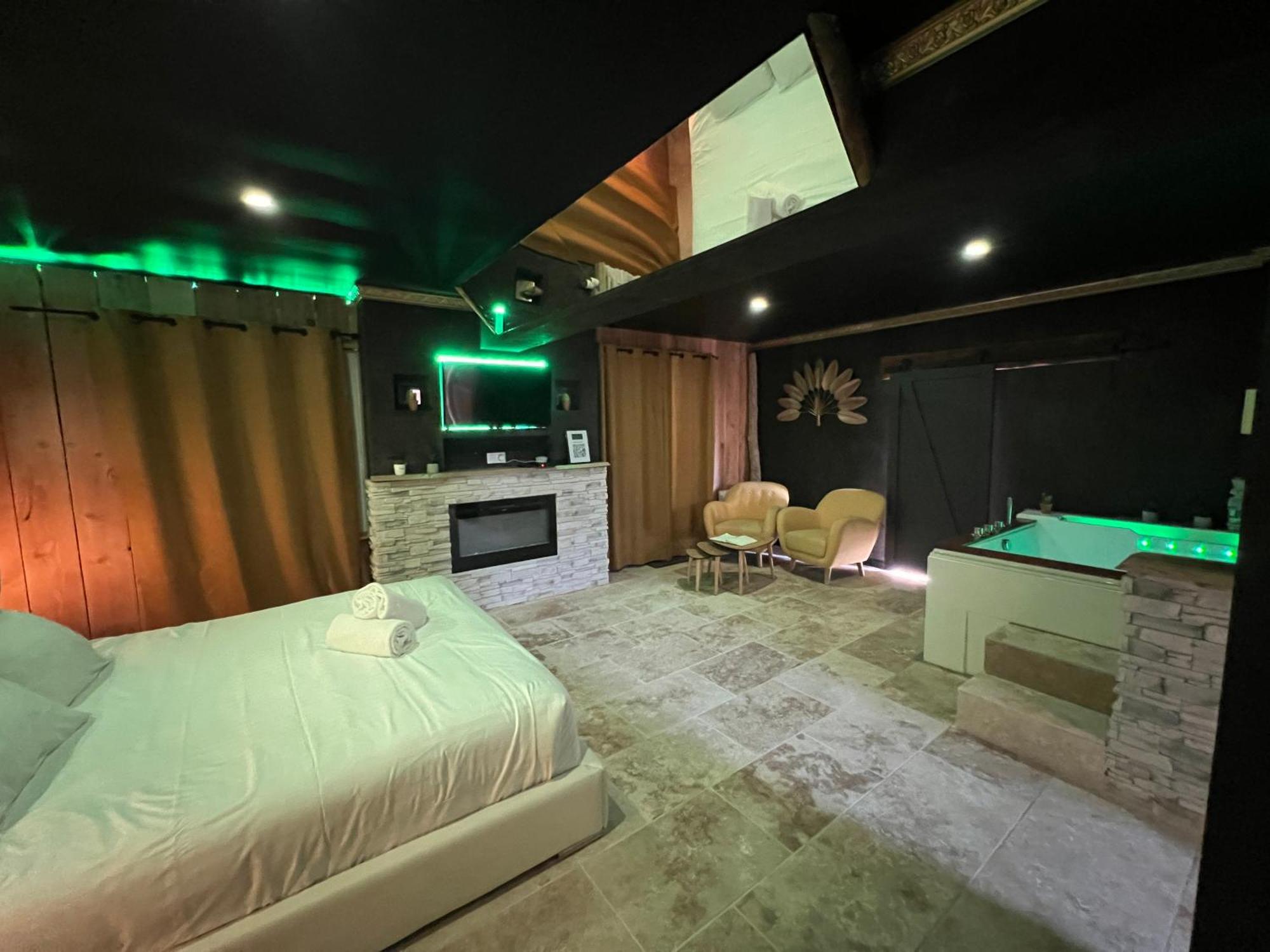 Le Lodge Des Charmes 5 Etoiles Leves 외부 사진