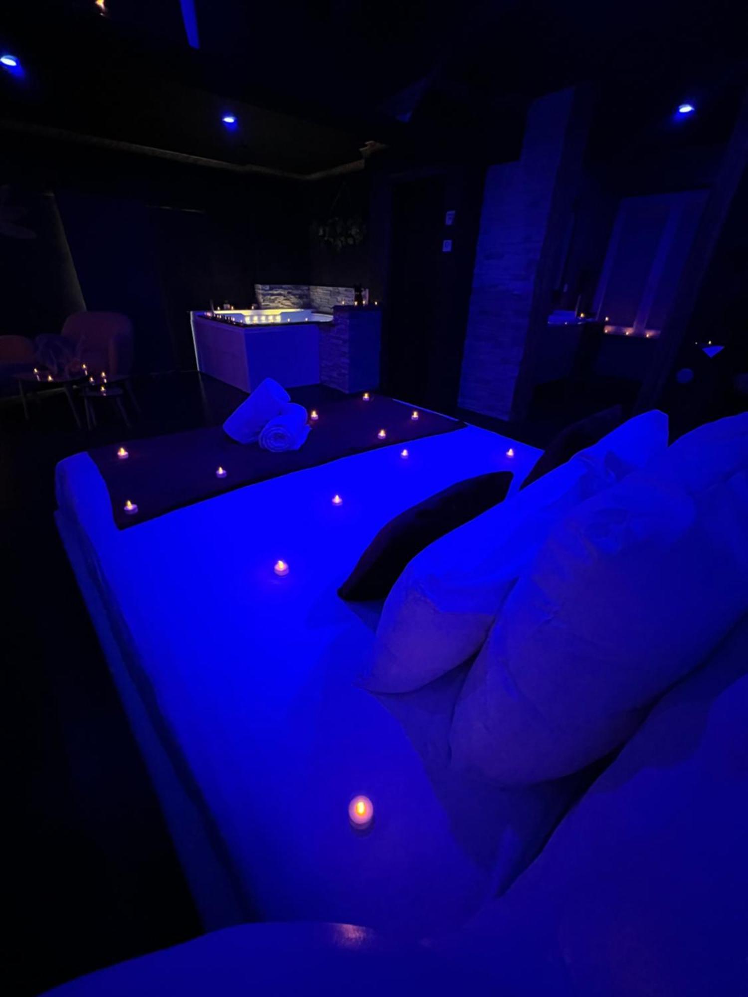 Le Lodge Des Charmes 5 Etoiles Leves 외부 사진